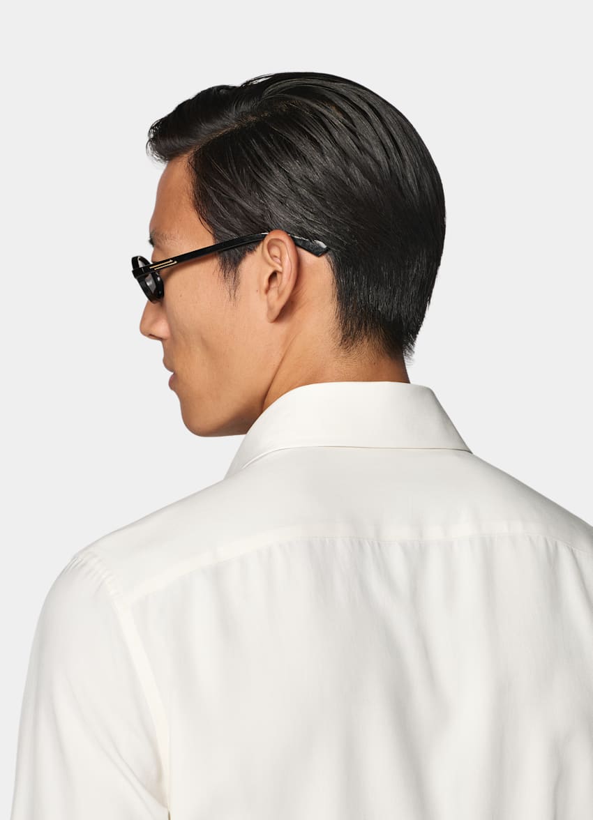 Off-White Point Collar Shirt
