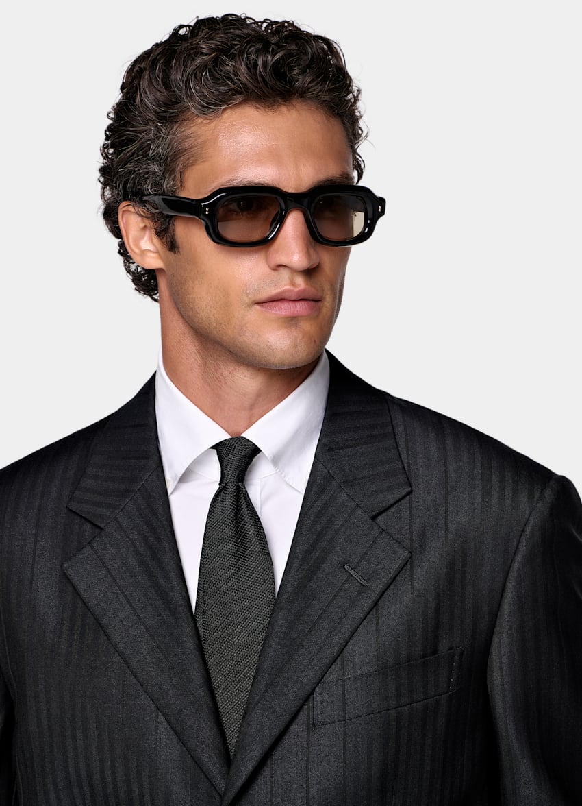 Navy Herringbone Relaxed Fit Brera Suit